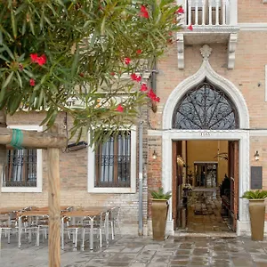 بالازو فينيزيانو 4* البندقية