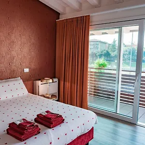 alla-riva.hotelinveneto.com/